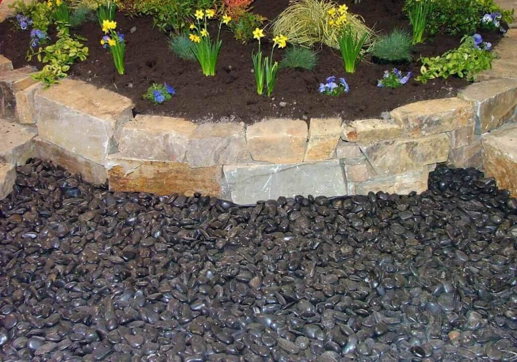 Garden Highly Polished Black | Stone Decorative