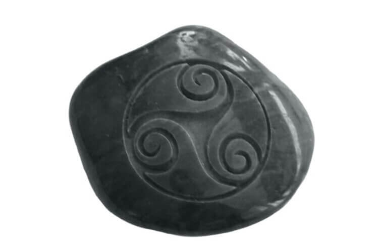 Highly Polished Slate-Black Engraving Stones | Stone Decorative