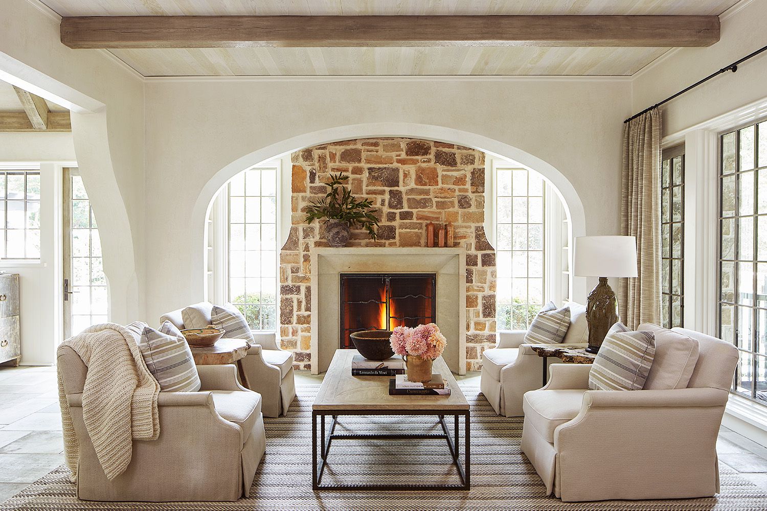 Add character to your interior with a stone fireplace | Stone Decorative
