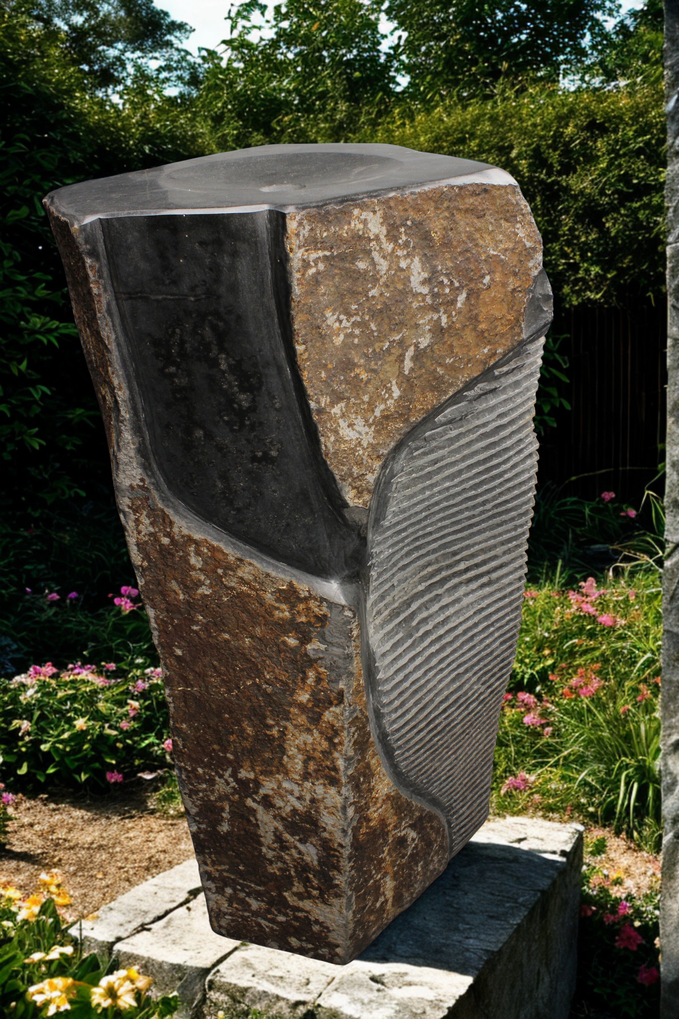 Palisade Fountain | Stone Decorative