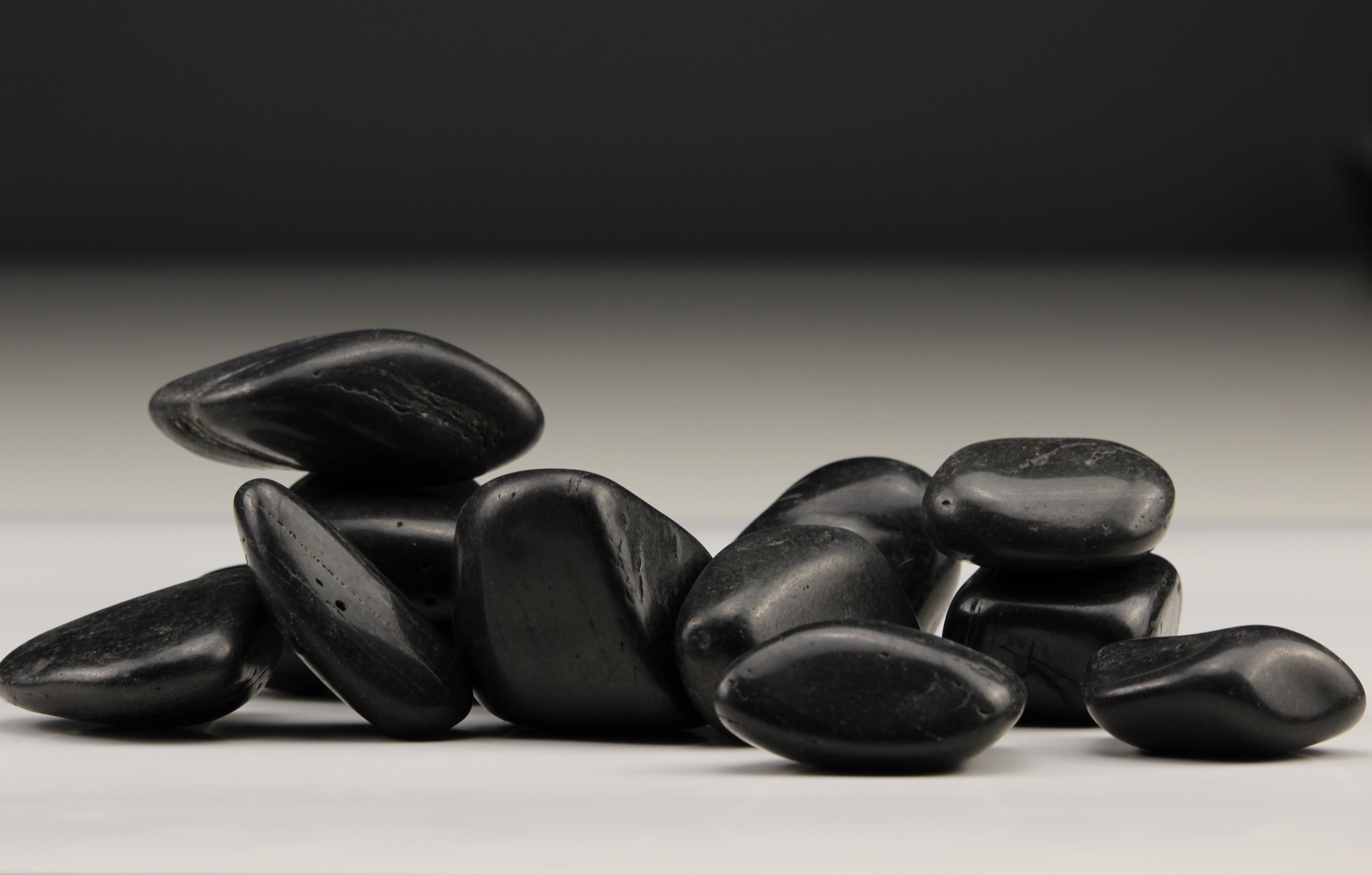 Garden Highly Polished Black