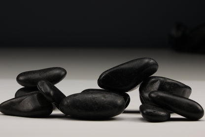 Garden Polished Black