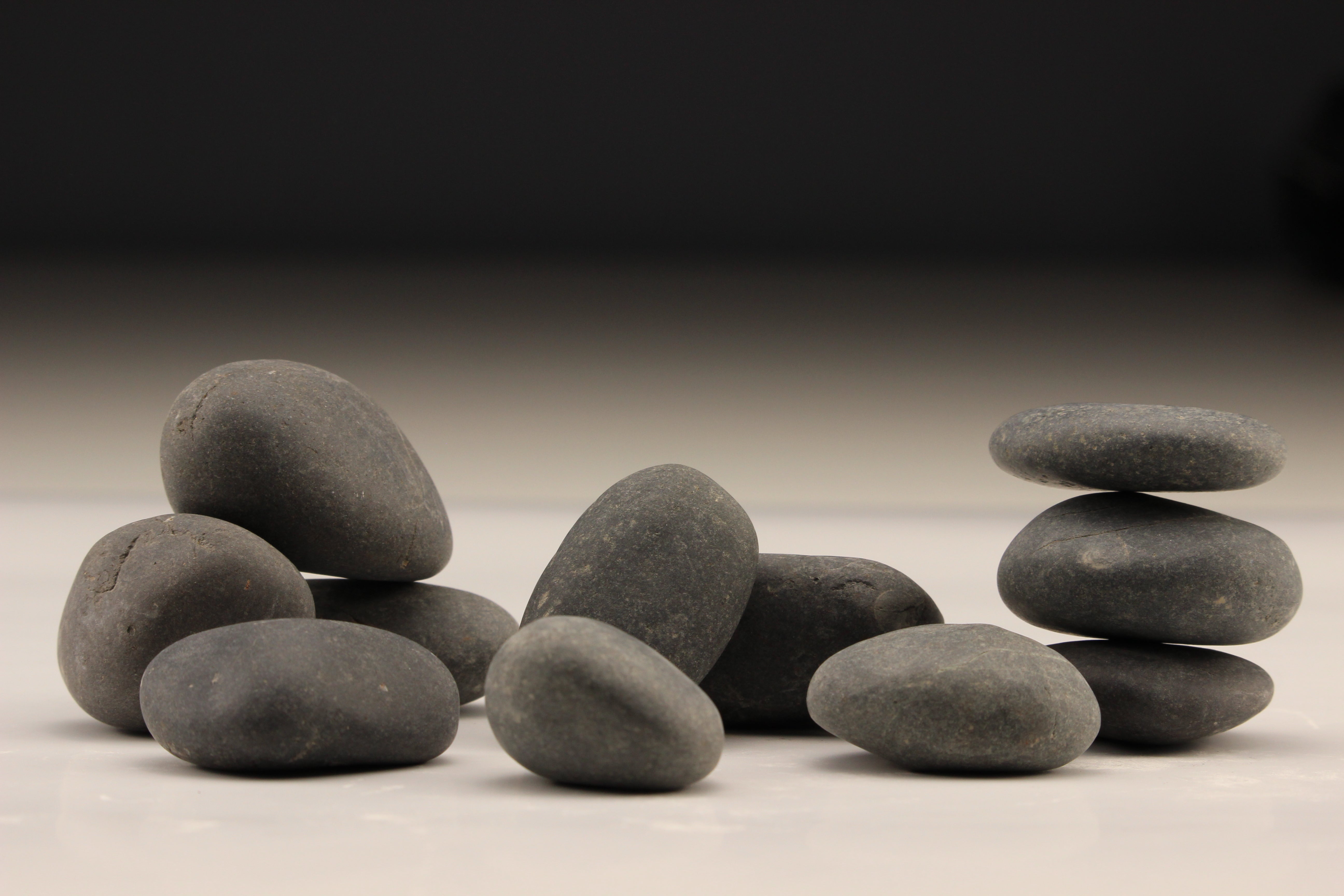 Garden Semi-Polished Gray